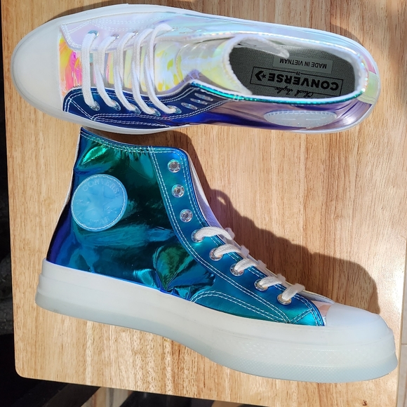 NWT Converse Chuck 70 Hi "Iridescent" " Holographic Shoe 163786c Unisex - Picture 9 of 10